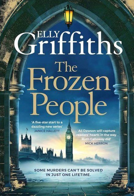 The Frozen People Elly Griffiths 009575 фото